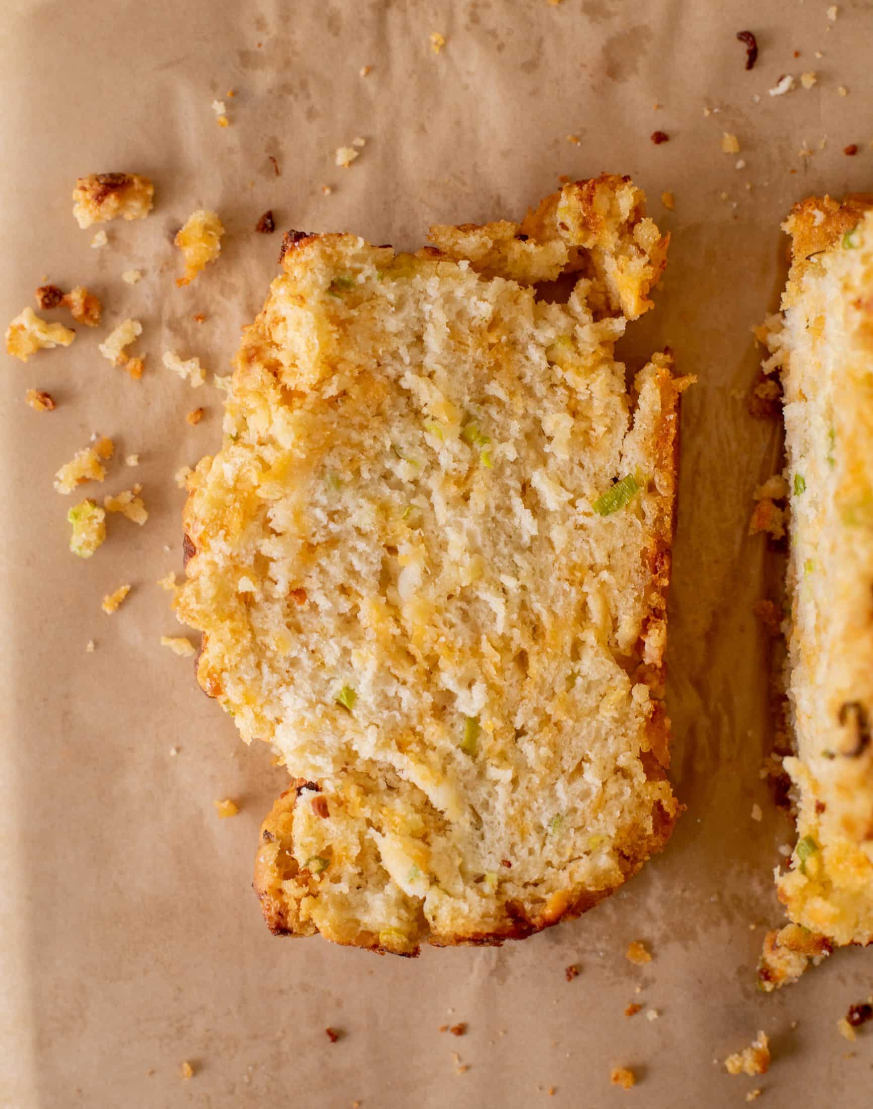 cheddar scallion beer bread